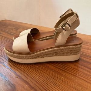 Lucky Brand Platform Sandals